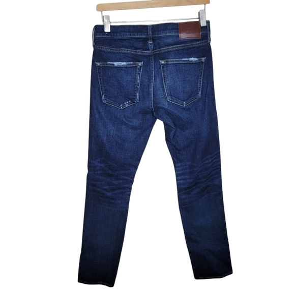 Abercrombie & Fitch | Dark Wash Distressed Low Rise Skinny Jeans Size 28 - Picture 5 of 7